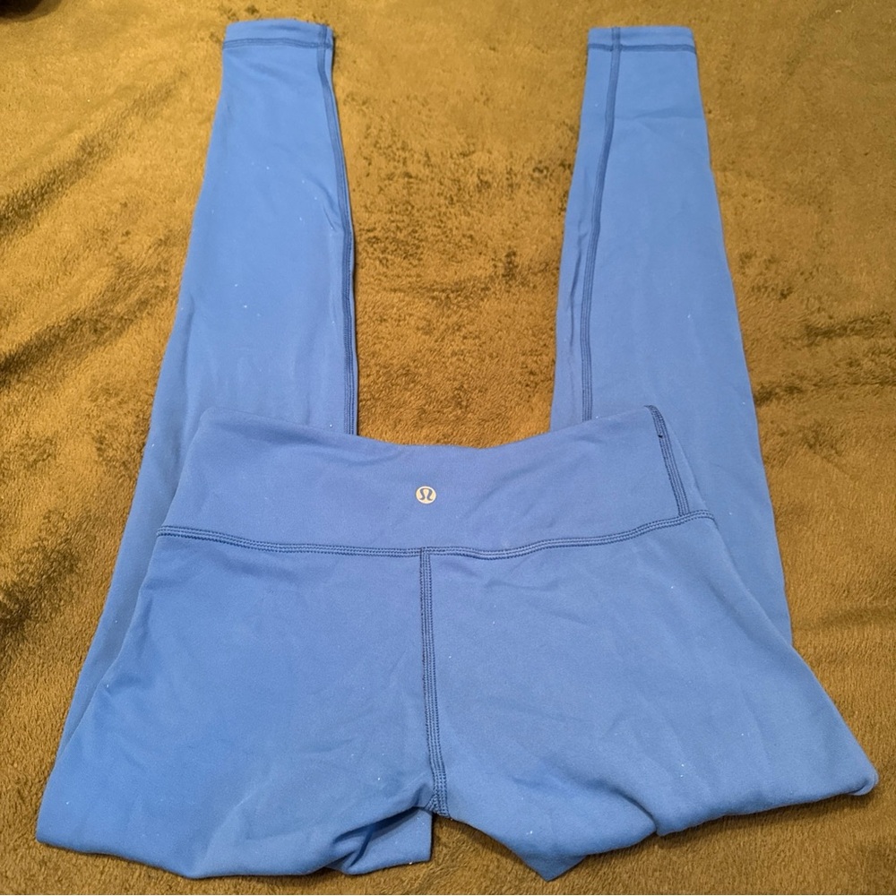 Lululemon leggings reversible blue to black size 6